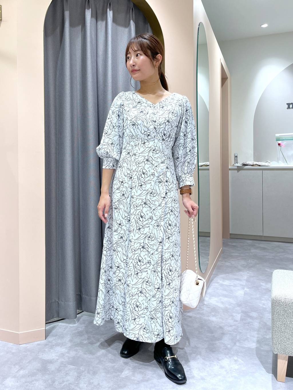 mysty womanの【上西星来さん着用アイテム】レクタングルチェーンBAGを使ったコーディネートを紹介します。｜Rakuten Fashion(楽天ファッション／旧楽天ブランドアベニュー)3812458