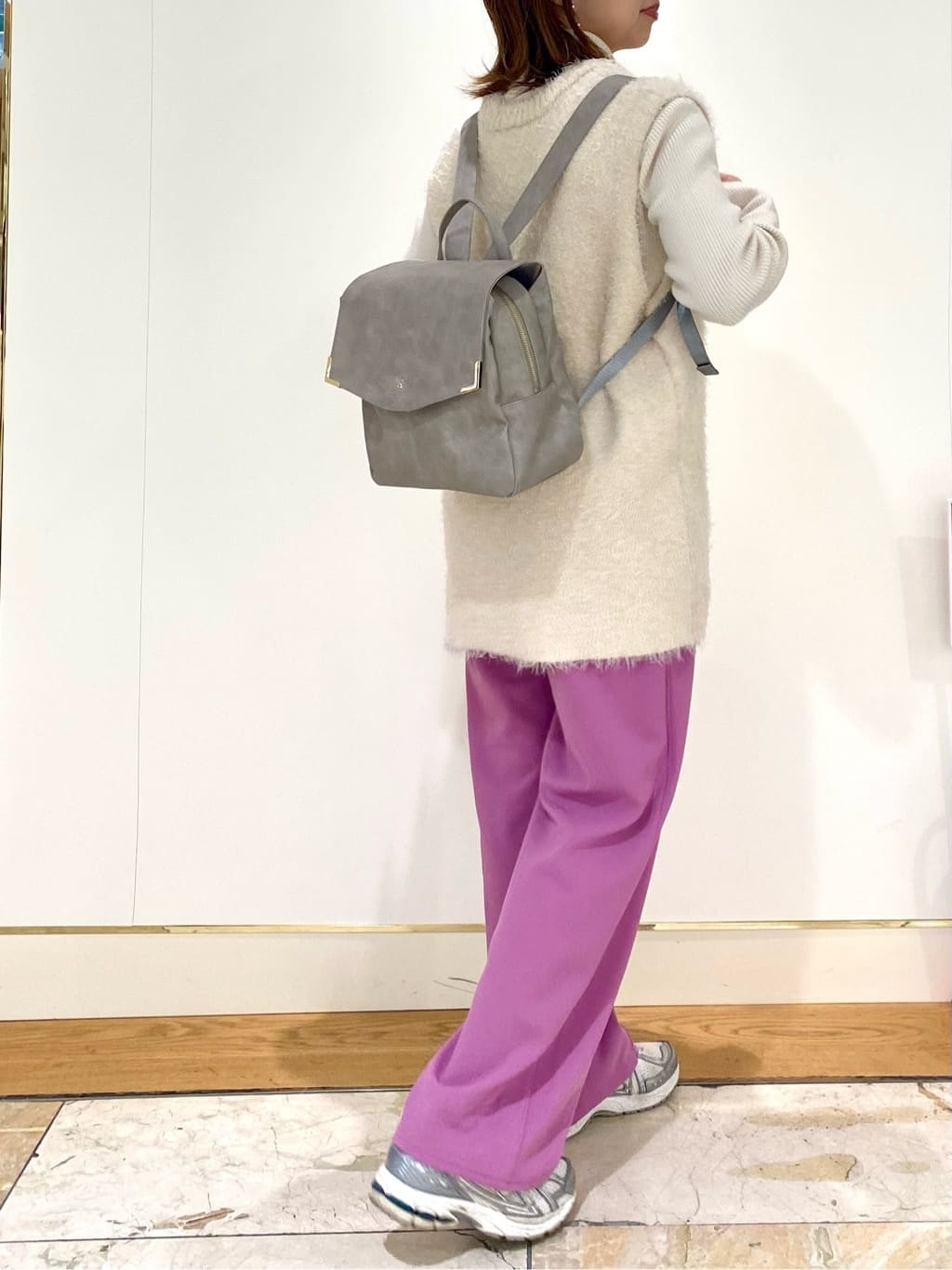 Samantha Thavasaのデニム調デザイン リュックを使ったコーディネートを紹介します。｜Rakuten Fashion(楽天ファッション／旧楽天ブランドアベニュー)3829189