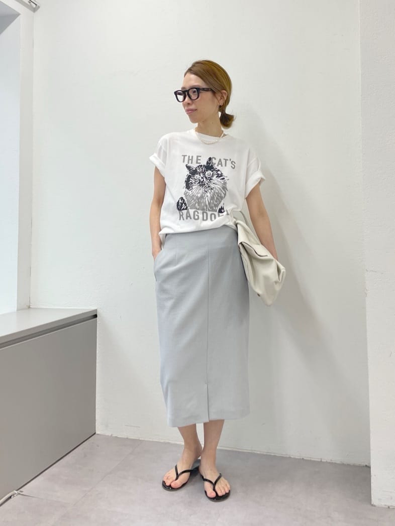 Whim Gazetteのストレッチブッチャースカートを使ったコーディネートを紹介します。｜Rakuten Fashion(楽天ファッション／旧楽天ブランドアベニュー)3833790