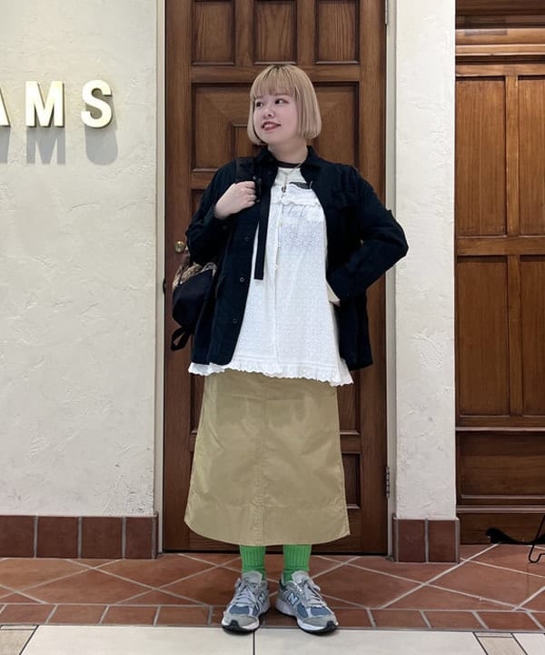 BEAMS WOMENのBEAMS BOY / チノ タイト スカートを使ったコーディネートを紹介します。｜Rakuten Fashion(楽天ファッション／旧楽天ブランドアベニュー)3840761