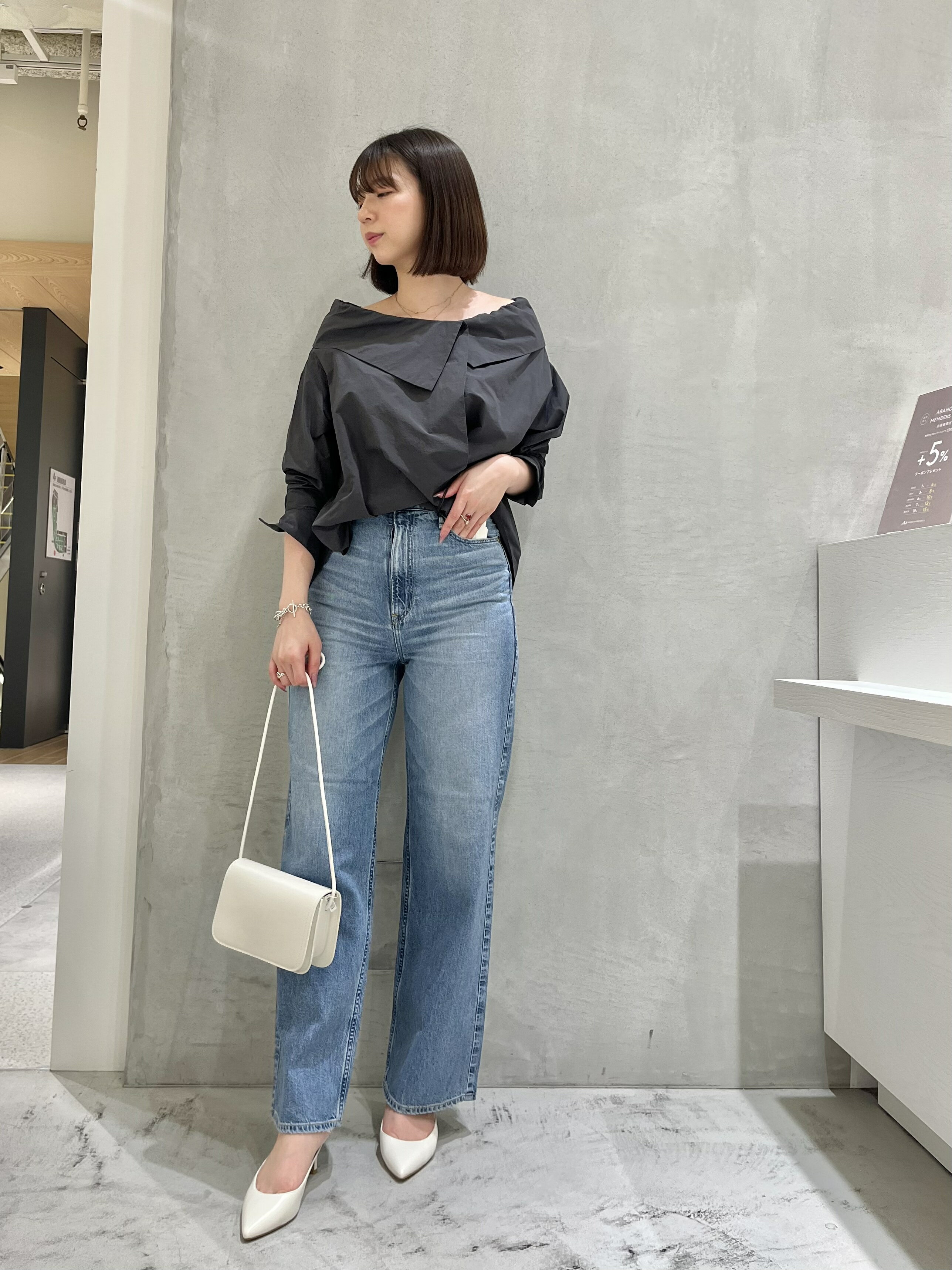 Rouge vif la cleの変形フォルム3WAYブラウスを使ったコーディネート 
