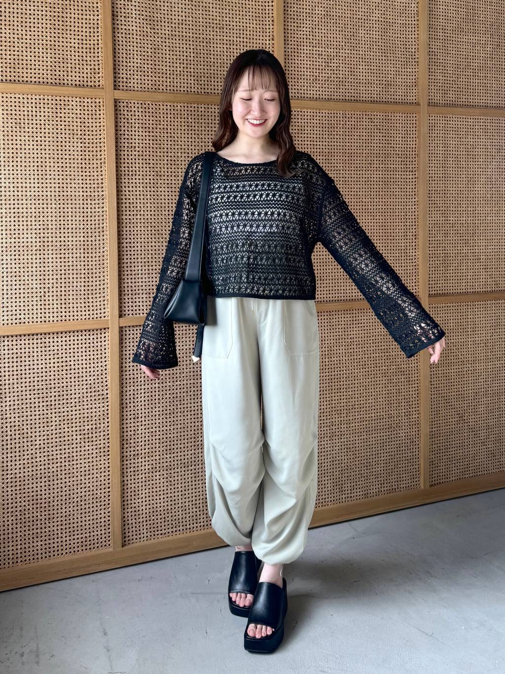 mysty womanの前後2WAYテレコタンクを使ったコーディネートを紹介します。｜Rakuten Fashion(楽天ファッション／旧楽天ブランドアベニュー)3847018