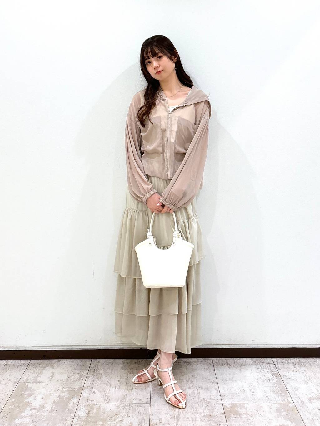 mysty womanの【リバイバル!】楊柳シアーZIPパーカーを使ったコーディネートを紹介します。｜Rakuten Fashion(楽天ファッション／旧楽天ブランドアベニュー)3847062