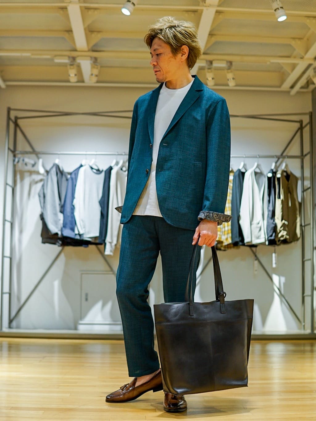 MEN'S BIGIのブッチャーストレッチカジュアルジャケットを使ったコーディネートを紹介します。｜Rakuten Fashion(楽天ファッション／旧楽天ブランドアベニュー)3847700