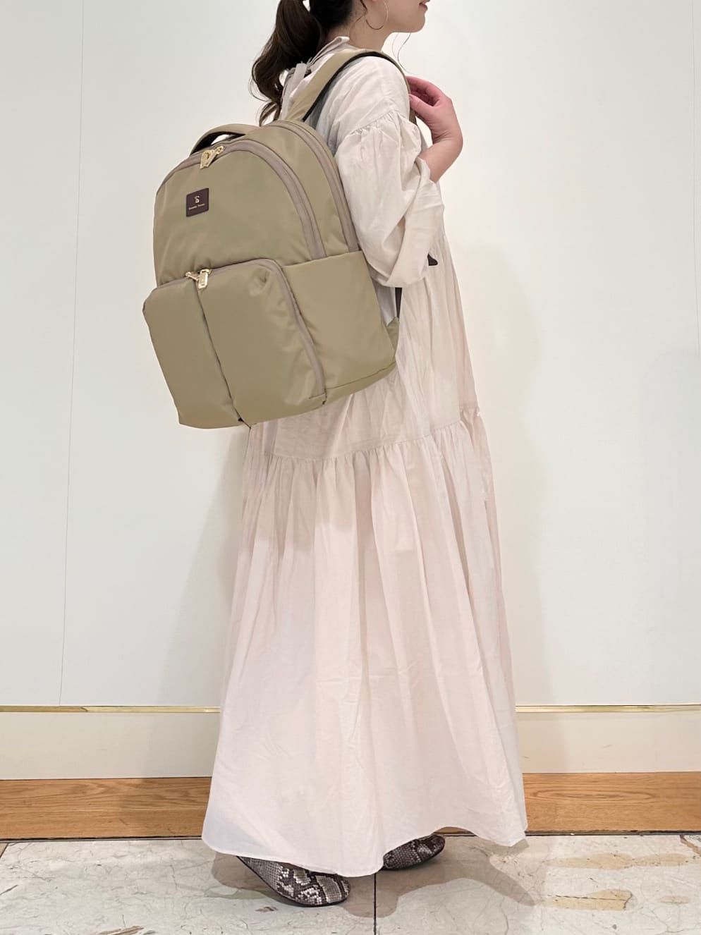 Samantha Thavasaのフロントポケットデザイン リュックを使ったコーディネートを紹介します。｜Rakuten Fashion(楽天ファッション／旧楽天ブランドアベニュー)3848187