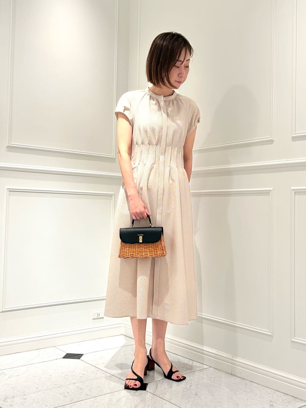 ANAYIのサッカーストレッチパフ袖 ワンピースを使ったコーディネート  