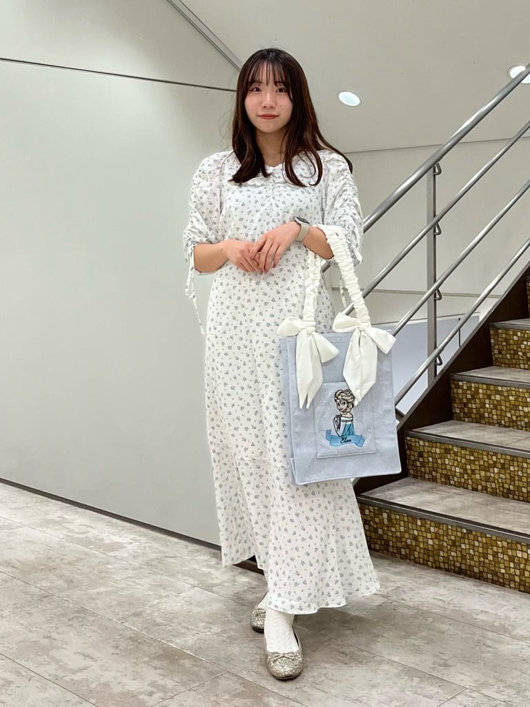 Areeamのエルサ/リボントートバッグを使ったコーディネート | Rakuten  