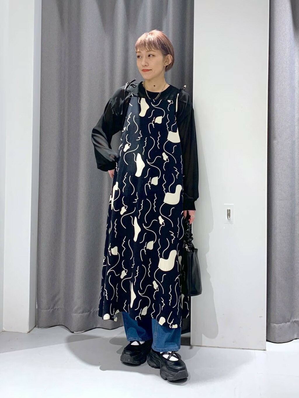 LAKOLEのワンタックワイドデニムを使ったコーディネートを紹介します。｜Rakuten Fashion(楽天ファッション／旧楽天ブランドアベニュー)3863824