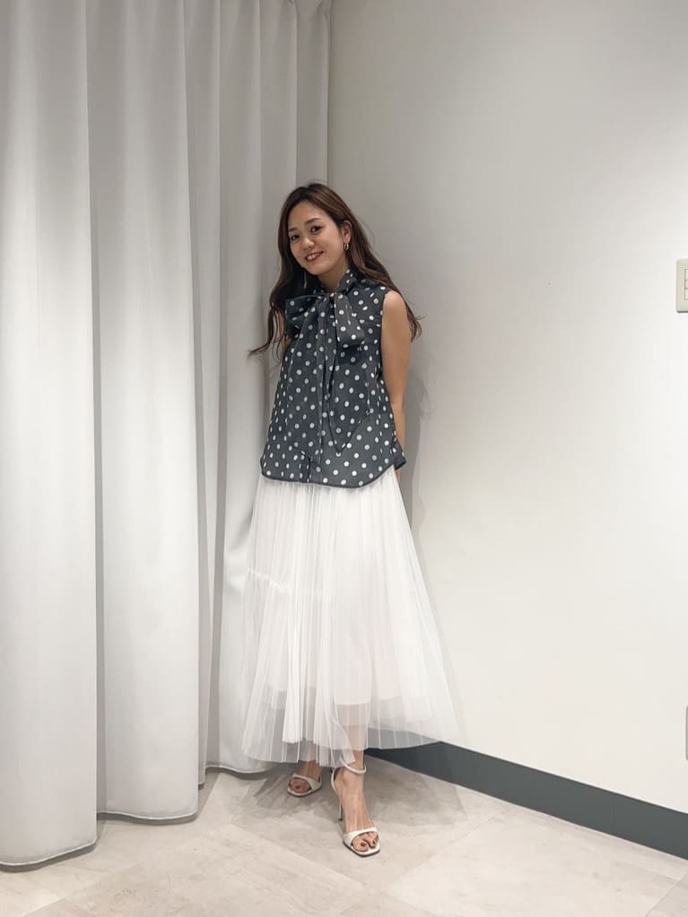 GRACE CONTINENTALのティアードラップチュールスカートを使った 