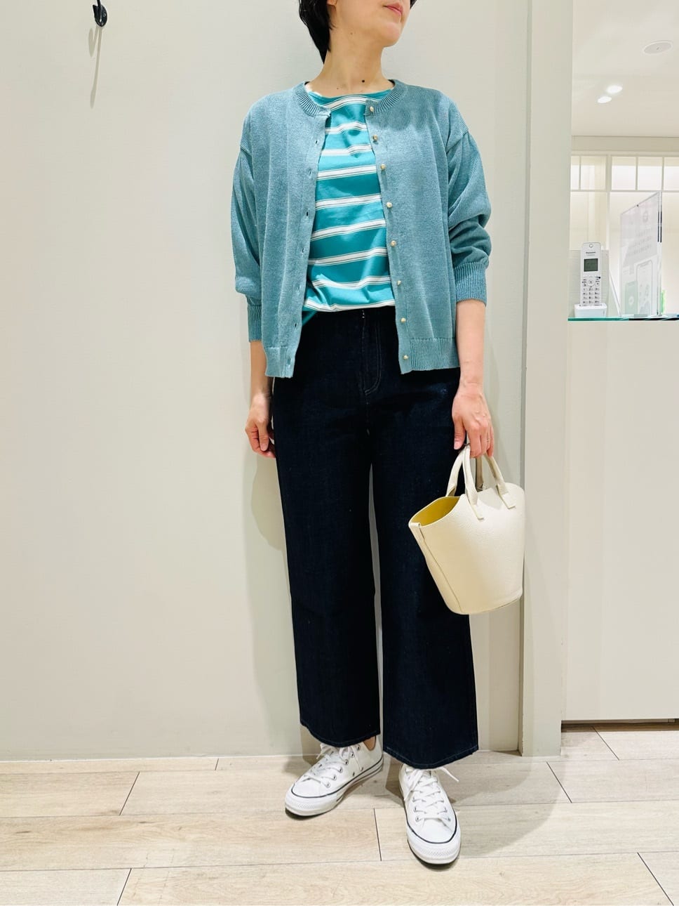 NEWYORKERのリネンポリエステル天竺 クルーネックニットカーディガンを使ったコーディネートを紹介します。｜Rakuten Fashion(楽天ファッション／旧楽天ブランドアベニュー)3866136