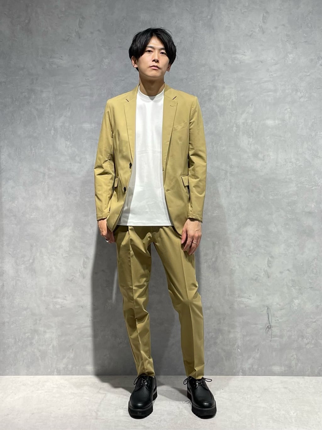 NANO universeのジャケT(R) プレミアム クルーネック 半袖を使ったコーディネートを紹介します。｜Rakuten Fashion(楽天ファッション／旧楽天ブランドアベニュー)3868114