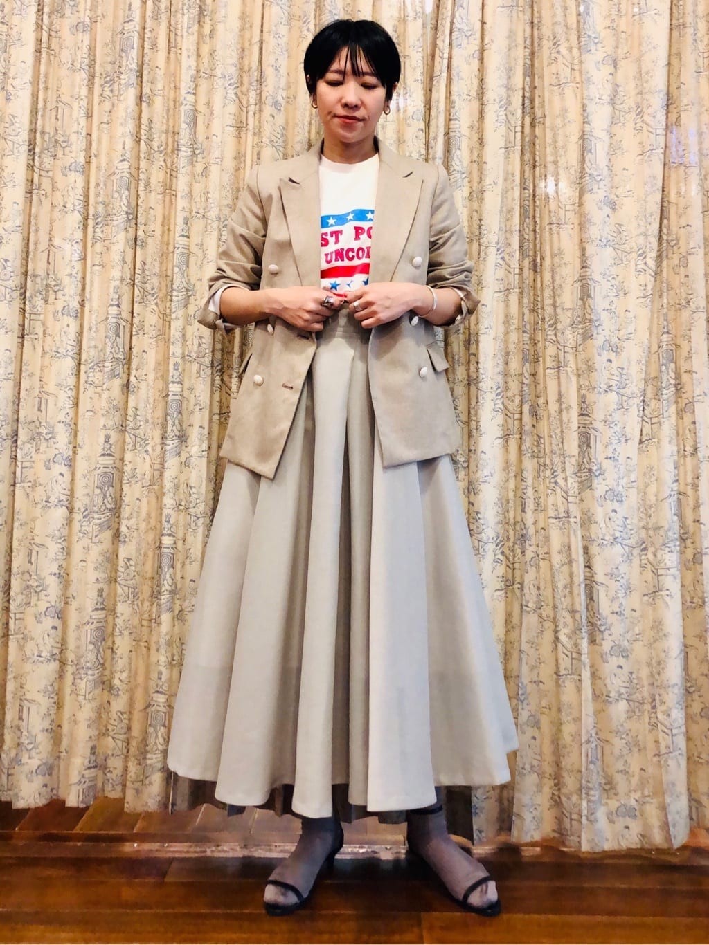 DRESSTERIORの【セットアップ可】リネンブレンドブレザーを使った 