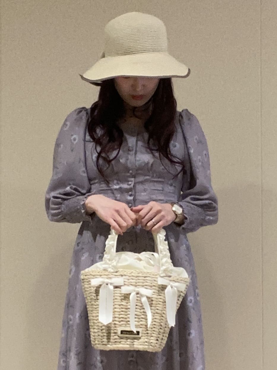 Maison de FLEURのコーディネートを紹介します。｜Rakuten Fashion(楽天ファッション／旧楽天ブランドアベニュー)3879223