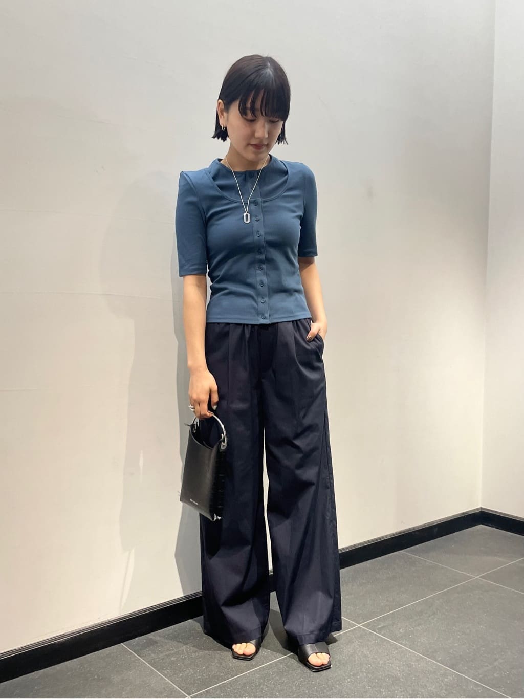 JOURNAL STANDARDのコーディネートを紹介します。｜Rakuten Fashion(楽天ファッション／旧楽天ブランドアベニュー)3900437