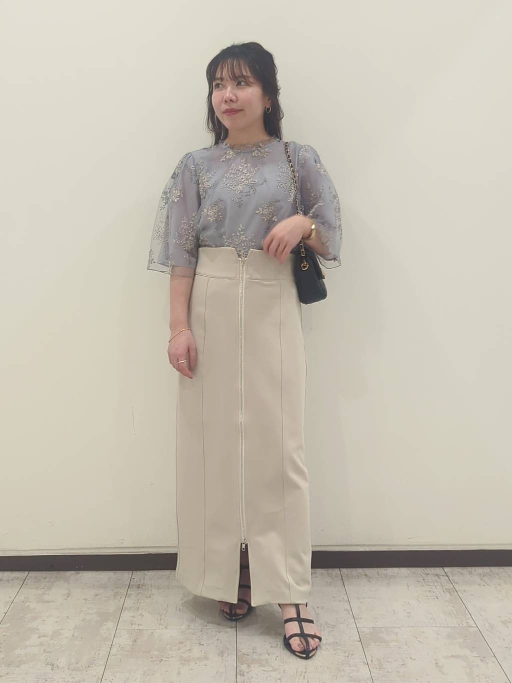 mysty womanの【上西星来さん着用アイテム】レクタングルチェーンBAGを使ったコーディネートを紹介します。｜Rakuten Fashion(楽天ファッション／旧楽天ブランドアベニュー)3906129