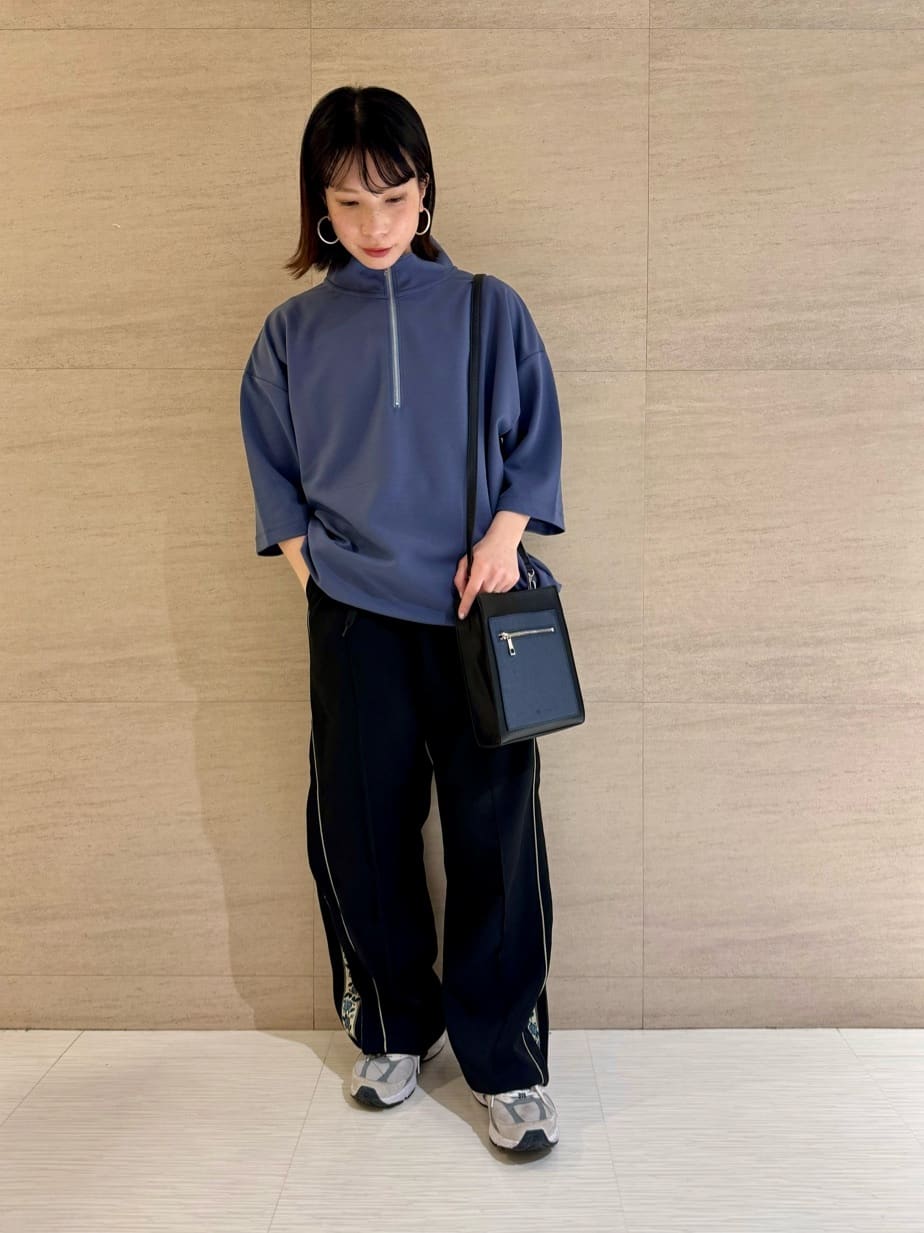 tk.TAKEO KIKUCHIのフロントポケットミニショルダーバッグを使ったコーディネートを紹介します。｜Rakuten Fashion(楽天ファッション／旧楽天ブランドアベニュー)3907585