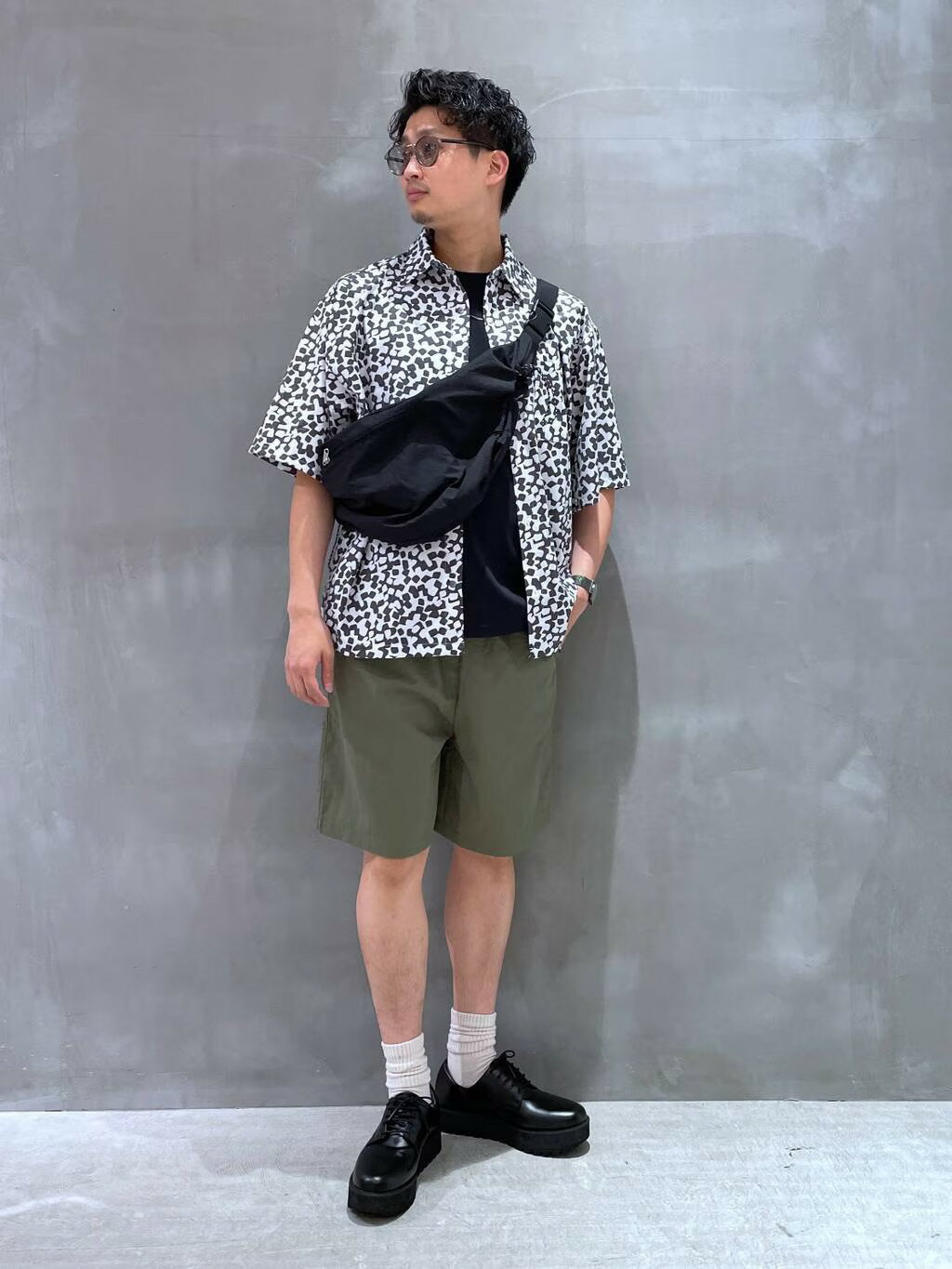 LAKOLEのシャークソールプレーントゥシューズを使ったコーディネートを紹介します。｜Rakuten Fashion(楽天ファッション／旧楽天ブランドアベニュー)3924104