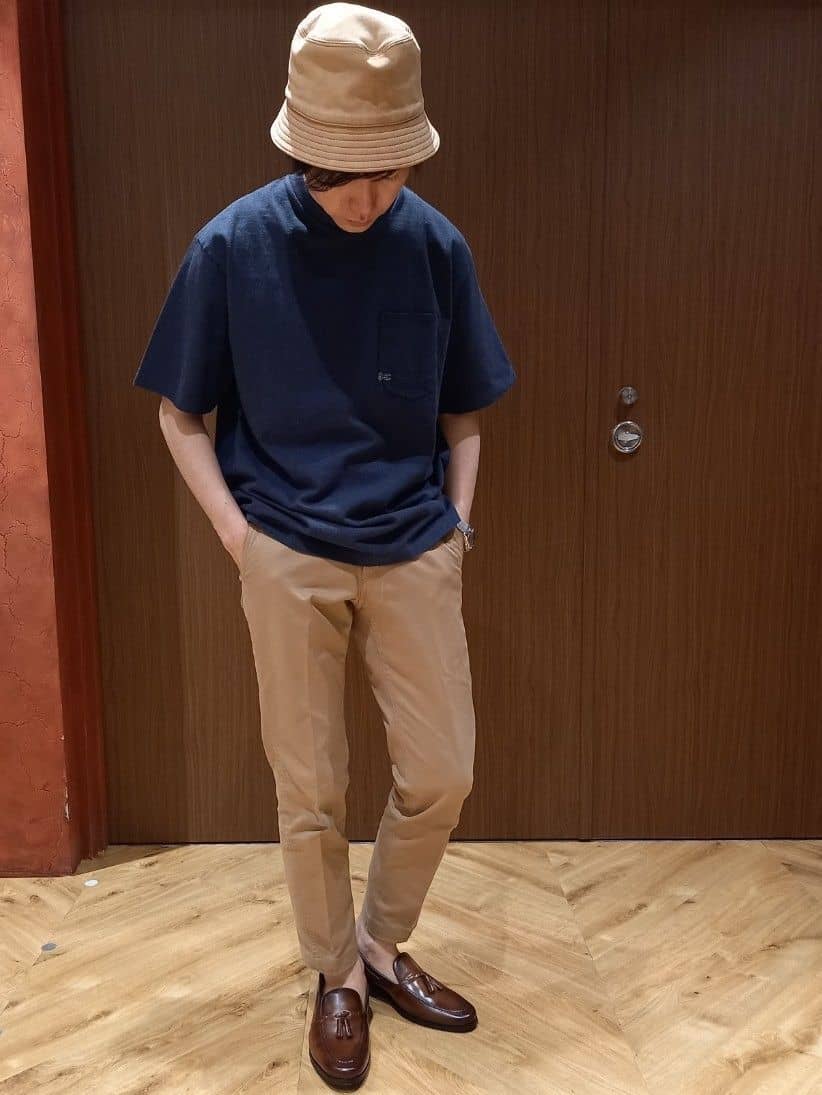MEN'S BIGIのリアルレザータッセルローファーを使ったコーディネートを紹介します。｜Rakuten Fashion(楽天ファッション／旧楽天ブランドアベニュー)3929213