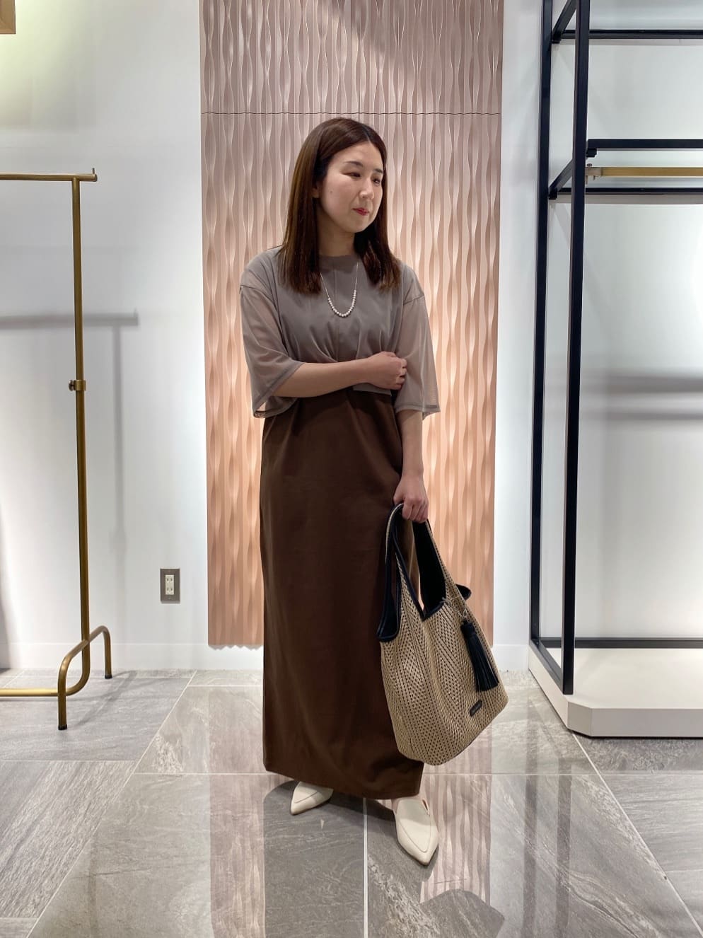 Vinのメッシュトップスレイヤードワンピースを使ったコーディネートを紹介します。｜Rakuten Fashion(楽天ファッション／旧楽天ブランドアベニュー)3938049