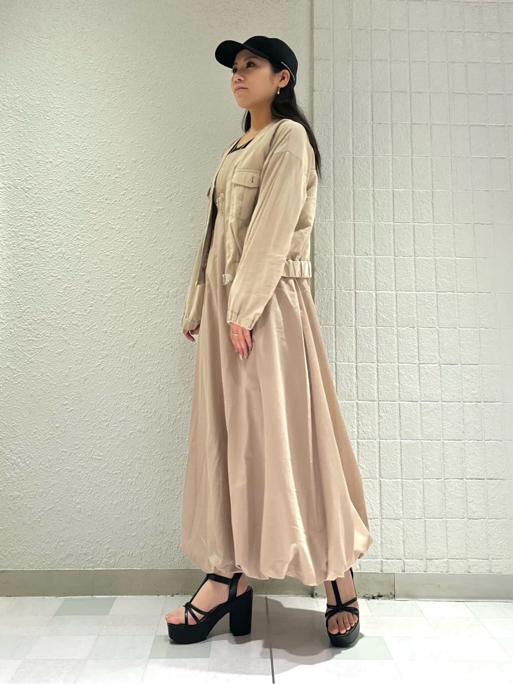 ESPERANZAのTストラップチャンキーヒールサンダル 24SSを使ったコーディネートを紹介します。｜Rakuten Fashion(楽天ファッション／旧楽天ブランドアベニュー)3946878