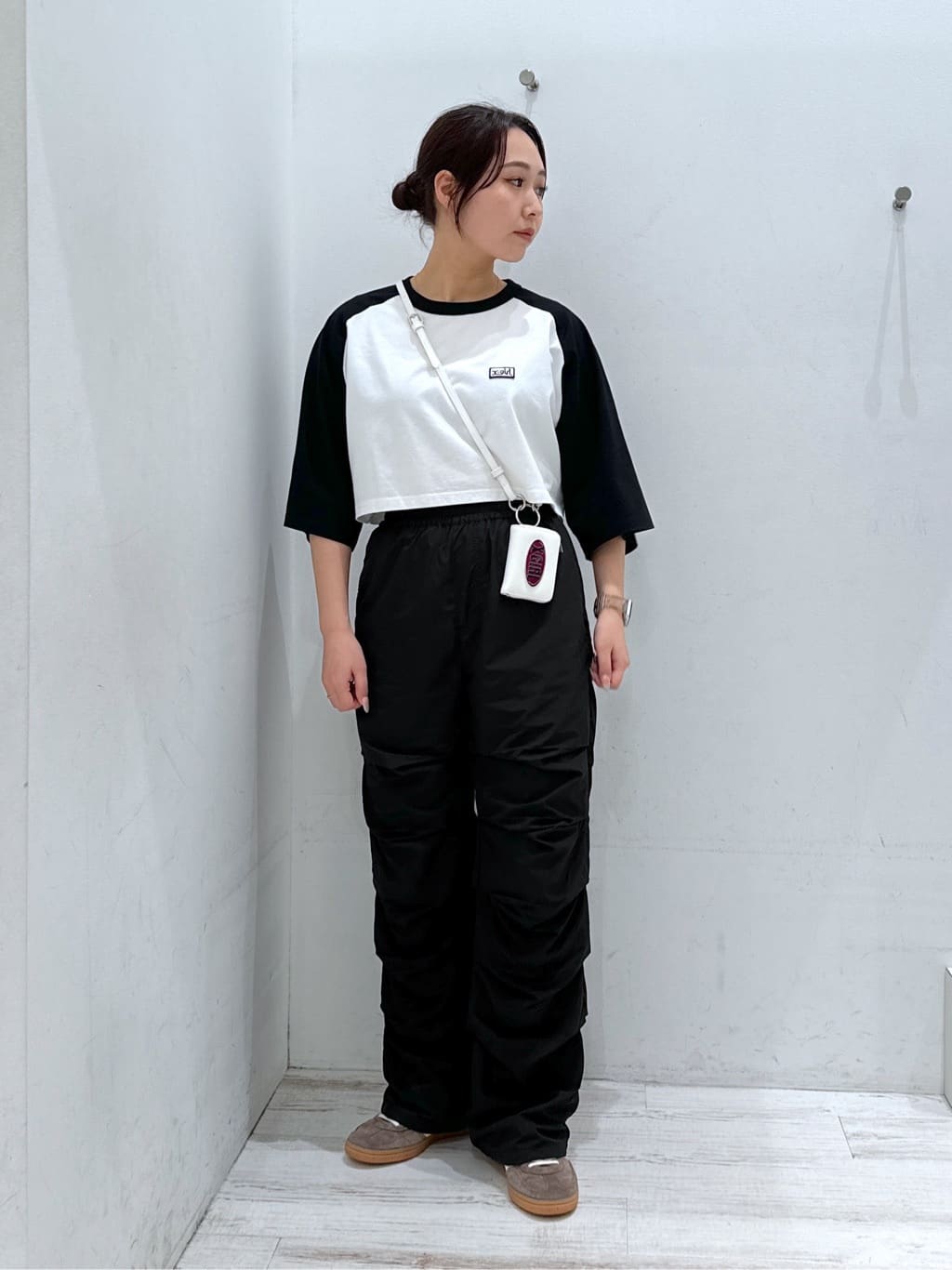 X-girlのBOX LOGO B/B TEE Tシャツ X-girlを使ったコーディネートを紹介します。｜Rakuten Fashion(楽天ファッション／旧楽天ブランドアベニュー)3953380