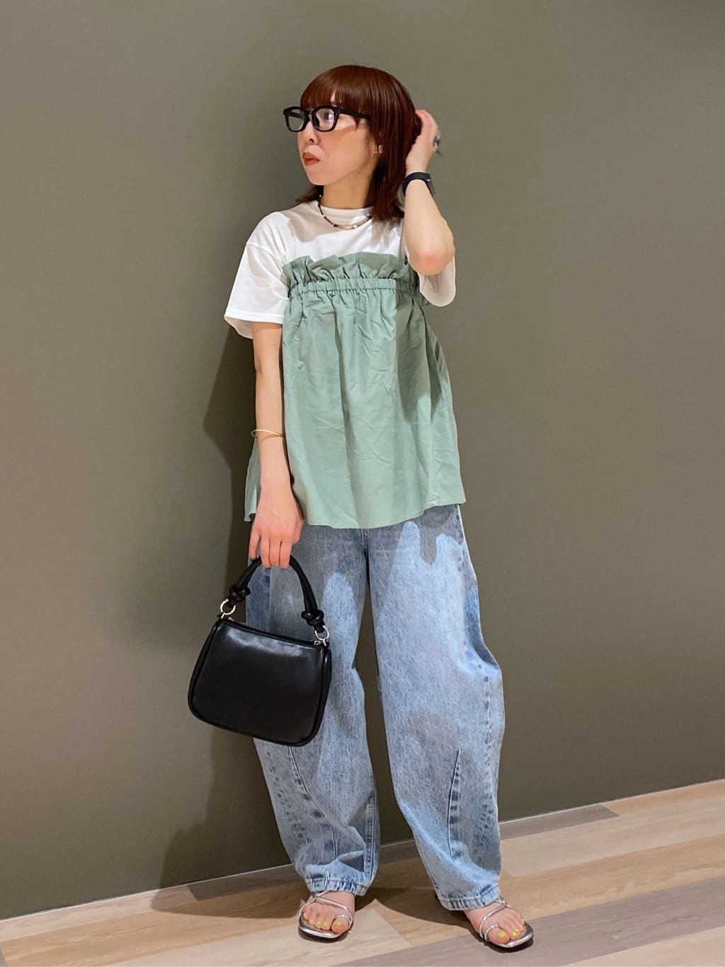RODEO CROWNS WIDE BOWLのリネンビスチェ&Tシャツセットを使った  