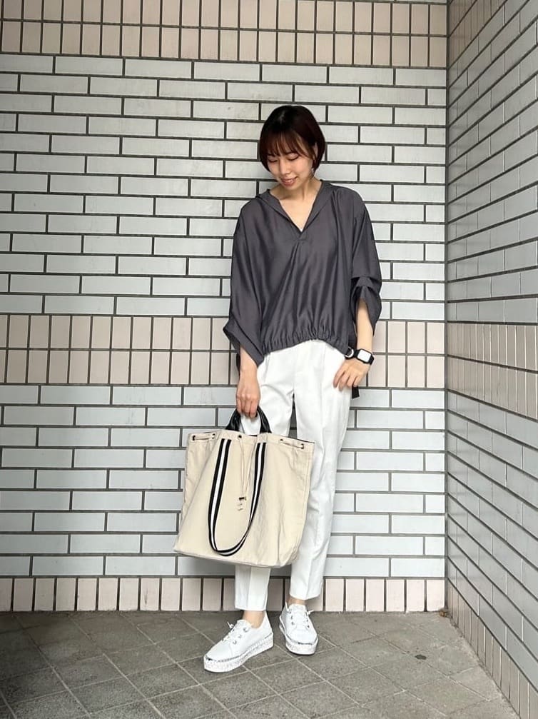 Vinのラインテープ2WAY巾着トートバッグを使ったコーディネートを紹介します。｜Rakuten Fashion(楽天ファッション／旧楽天ブランドアベニュー)3963617