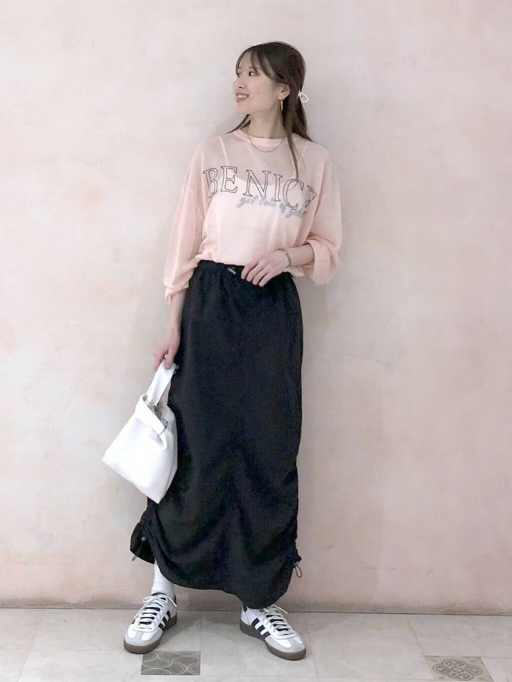 LAKOLEのミニ2WAYチェーンショルダーバッグを使ったコーディネートを紹介します。｜Rakuten Fashion(楽天ファッション／旧楽天ブランドアベニュー)3968145