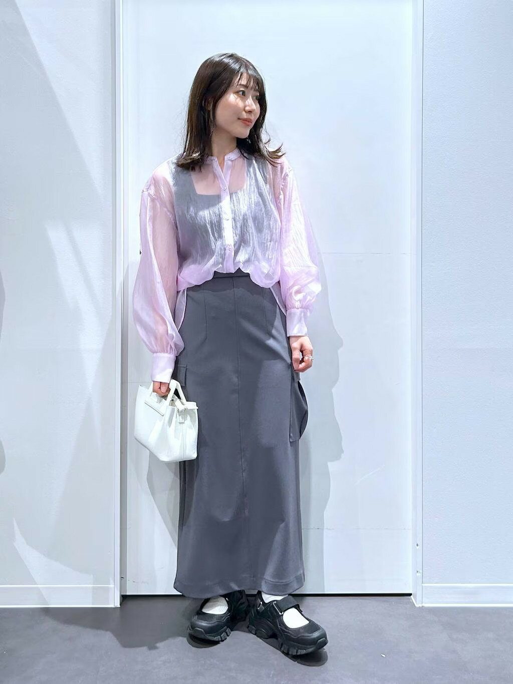 LAKOLEの2WAYスクエアミニショルダーBAGを使ったコーディネートを紹介します。｜Rakuten Fashion(楽天ファッション／旧楽天ブランドアベニュー)3968163