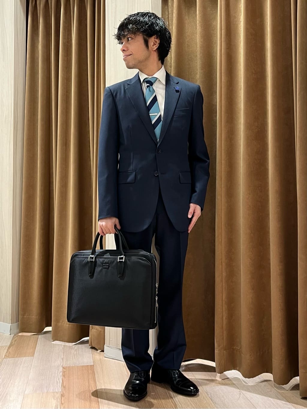 TAKEO KIKUCHIの【Made in JAPAN】マイクロデザイン スーツを使ったコーディネートを紹介します。｜Rakuten Fashion(楽天ファッション／旧楽天ブランドアベニュー)3968506