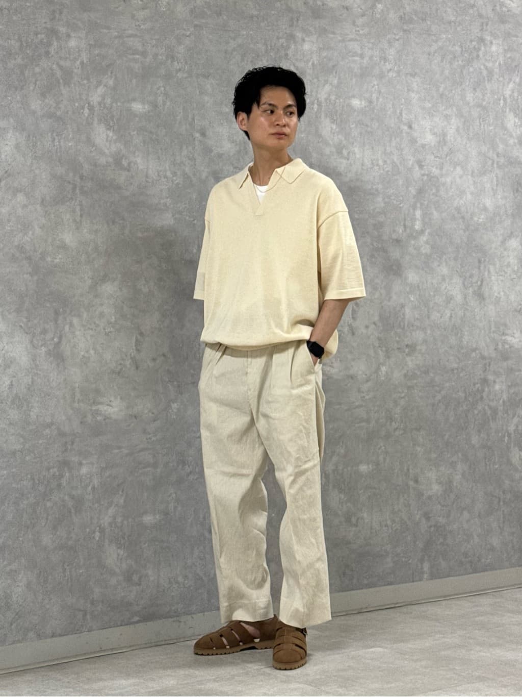 BEAUTY&YOUTH UNITED ARROWSのハイブリッド 2タック パンツを使ったコーディネートを紹介します。｜Rakuten Fashion(楽天ファッション／旧楽天ブランドアベニュー)3971546