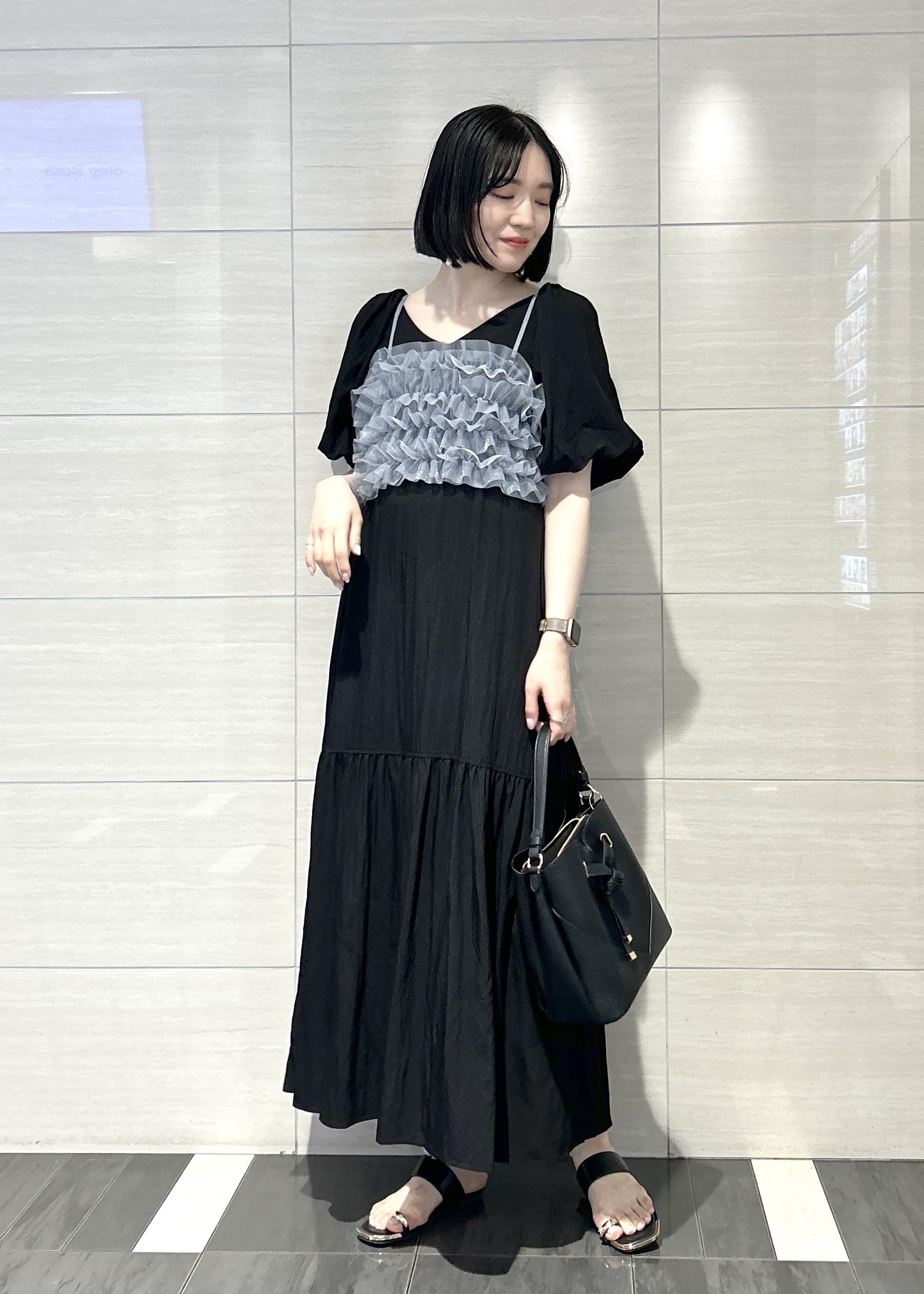 VISの袖ボリューム裾ギャザーワンピースを使ったコーディネートを紹介します。｜Rakuten Fashion(楽天ファッション／旧楽天ブランドアベニュー)4065301