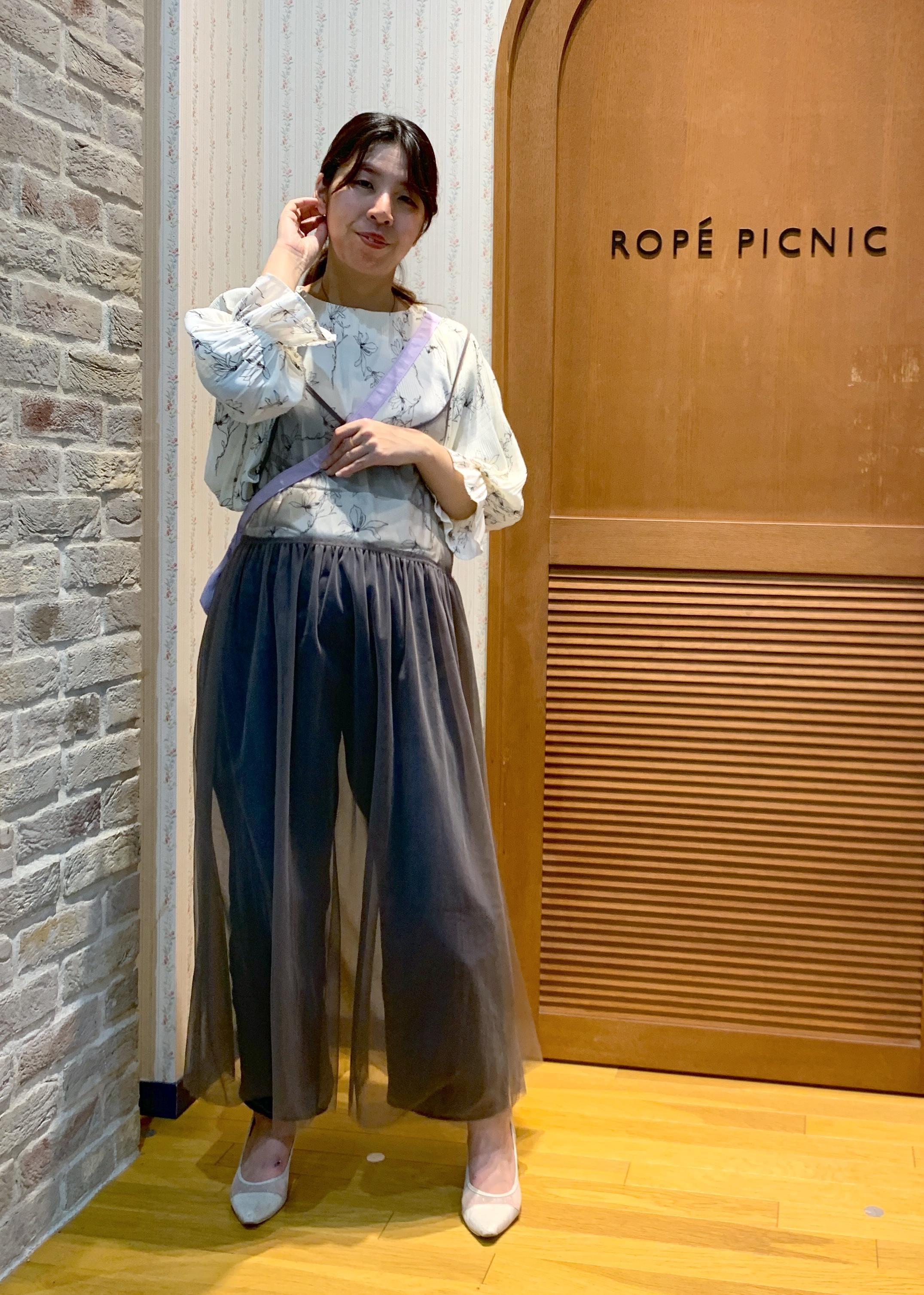 ROPE' PICNICのバックリボンチュールキャミワンピースを使ったコーディネートを紹介します。｜Rakuten Fashion(楽天ファッション／旧楽天ブランドアベニュー)4064165