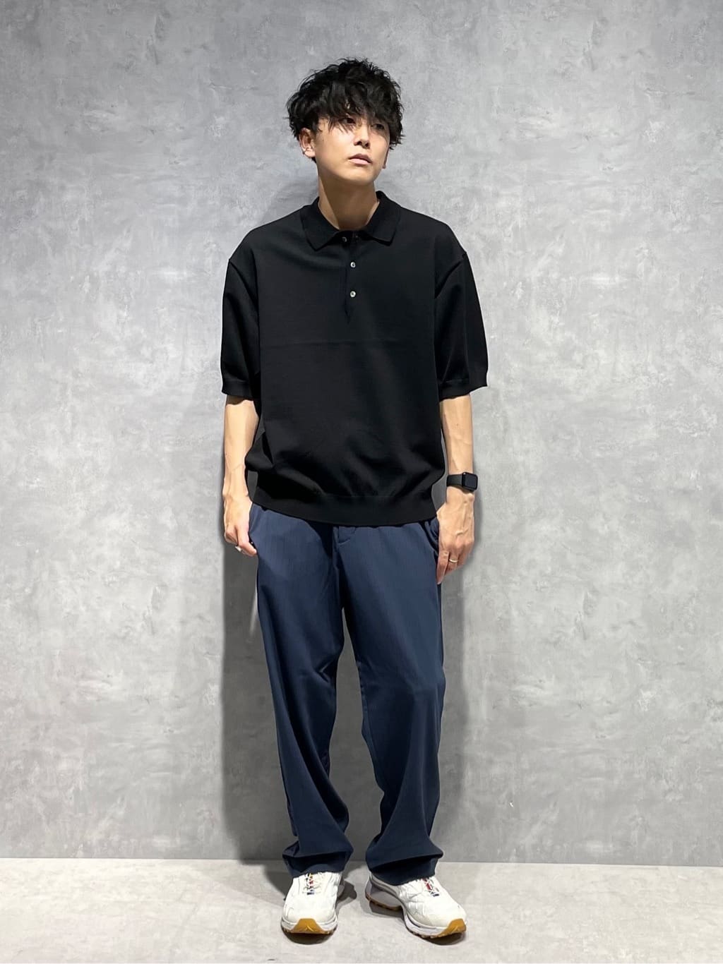 NANO universeのシルキーストライプジャージーストレートパンツを使ったコーディネートを紹介します。｜Rakuten Fashion(楽天ファッション／旧楽天ブランドアベニュー)3974345