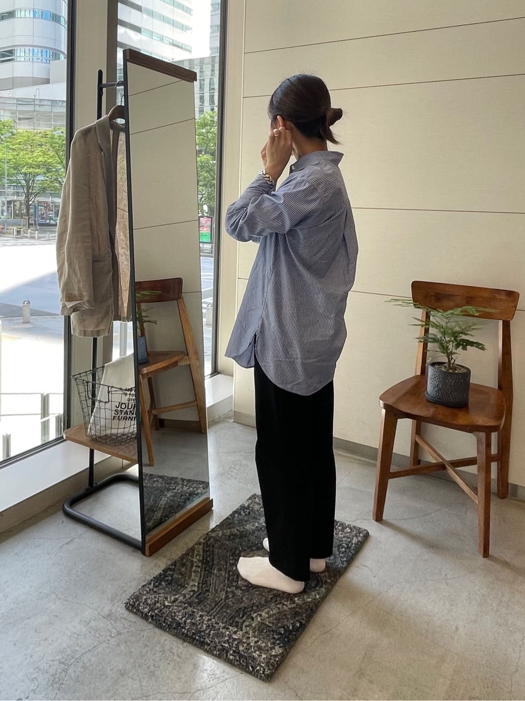 journal standard Furnitureの《予約》BRENTWOOD MAT 45x70 ブレントウッド マットを使ったコーディネートを紹介します。｜Rakuten Fashion(楽天ファッション／旧楽天ブランドアベニュー)3984967