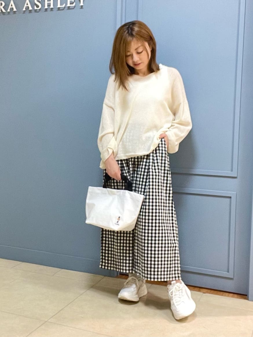 LAURA ASHLEYのヴィンテージソルジャー柄 トートバッグを使ったコーディネートを紹介します。｜Rakuten Fashion(楽天ファッション／旧楽天ブランドアベニュー)3989472