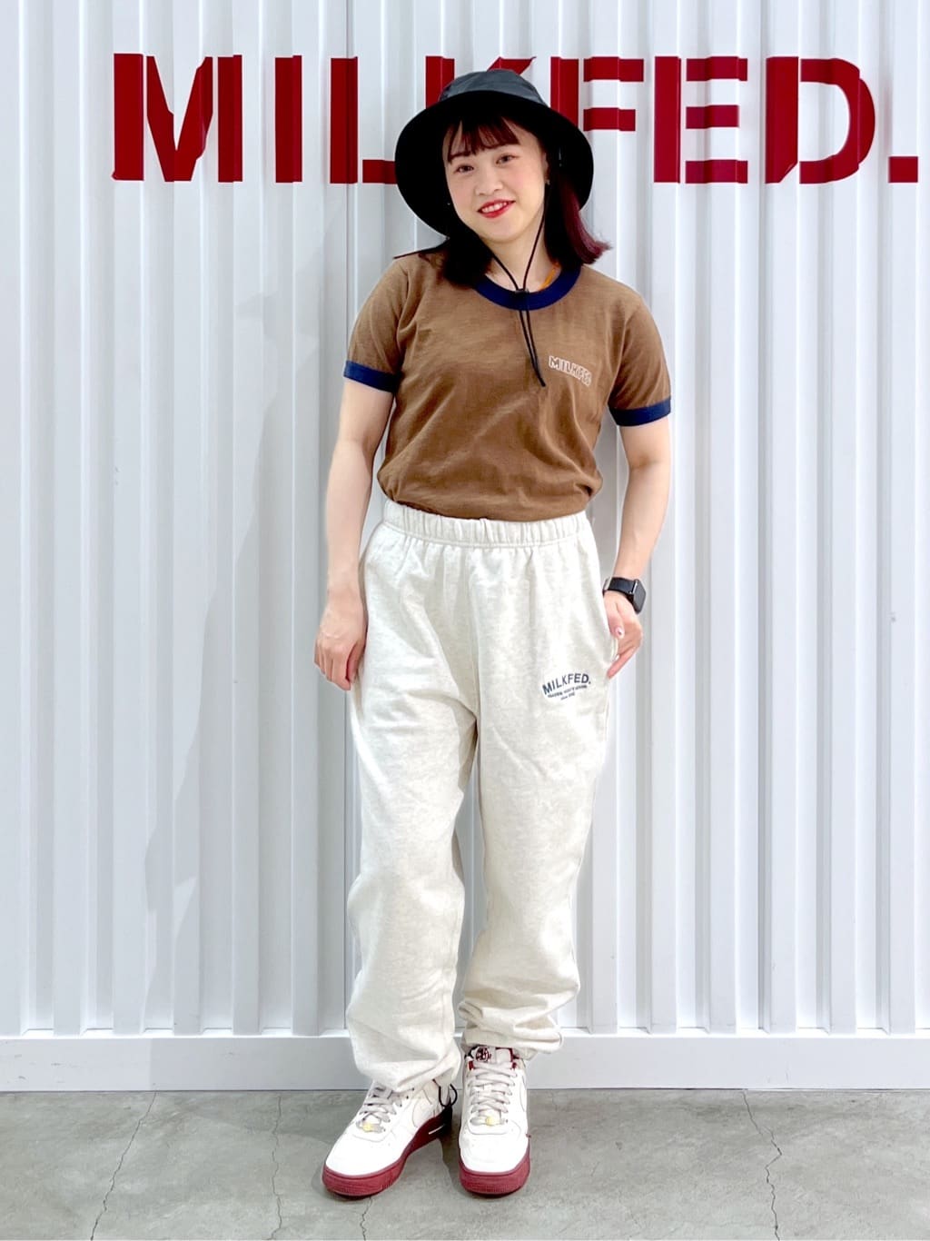 MILKFED.の【FUDGE3月号掲載商品】DAILY SWEAT PANTS MILKFED.を使ったコーディネートを紹介します。｜Rakuten Fashion(楽天ファッション／旧楽天ブランドアベニュー)3990598