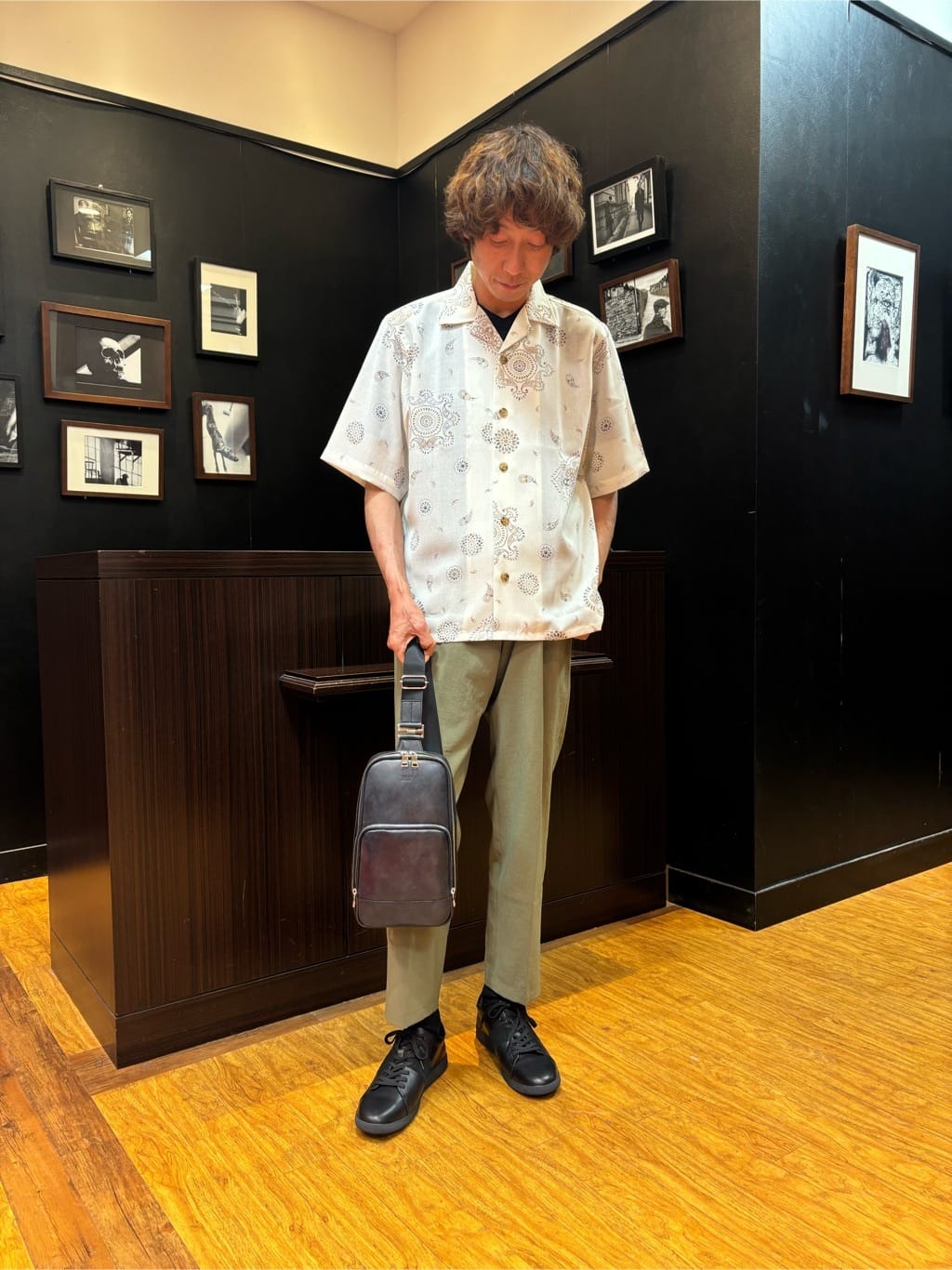 TAKEO KIKUCHIの【ペイズリー紋】オープンカラーシャツを使ったコーディネートを紹介します。｜Rakuten Fashion(楽天ファッション／旧楽天ブランドアベニュー)3991232