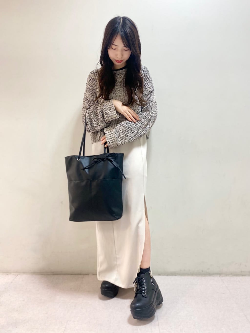 ESPERANZAの厚底サイドジップスニーカーを使ったコーディネートを紹介します。｜Rakuten Fashion(楽天ファッション／旧楽天ブランドアベニュー)4007471