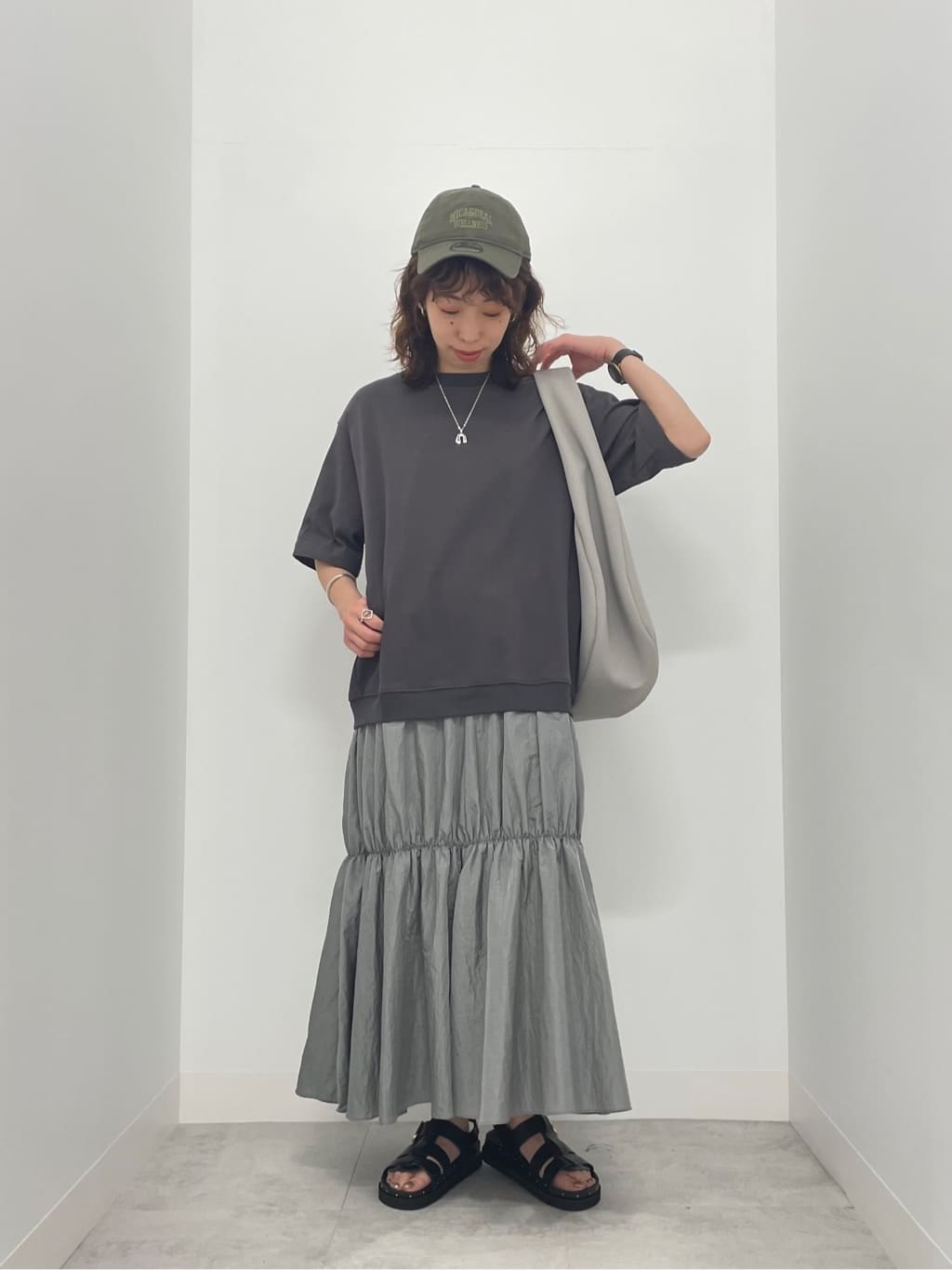 Vinのコーディネートを紹介します。｜Rakuten Fashion(楽天ファッション／旧楽天ブランドアベニュー)4008419