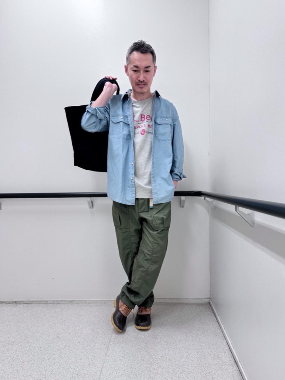 L.L.Beanのサンウォッシュ・キャンバス・シャツ、長袖を使ったコーディネートを紹介します。｜Rakuten Fashion(楽天ファッション／旧楽天ブランドアベニュー)4012883