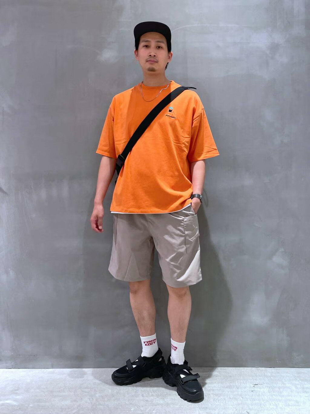 LAKOLEのサイドギャザーショルダーBAGを使ったコーディネートを紹介します。｜Rakuten Fashion(楽天ファッション／旧楽天ブランドアベニュー)4013024