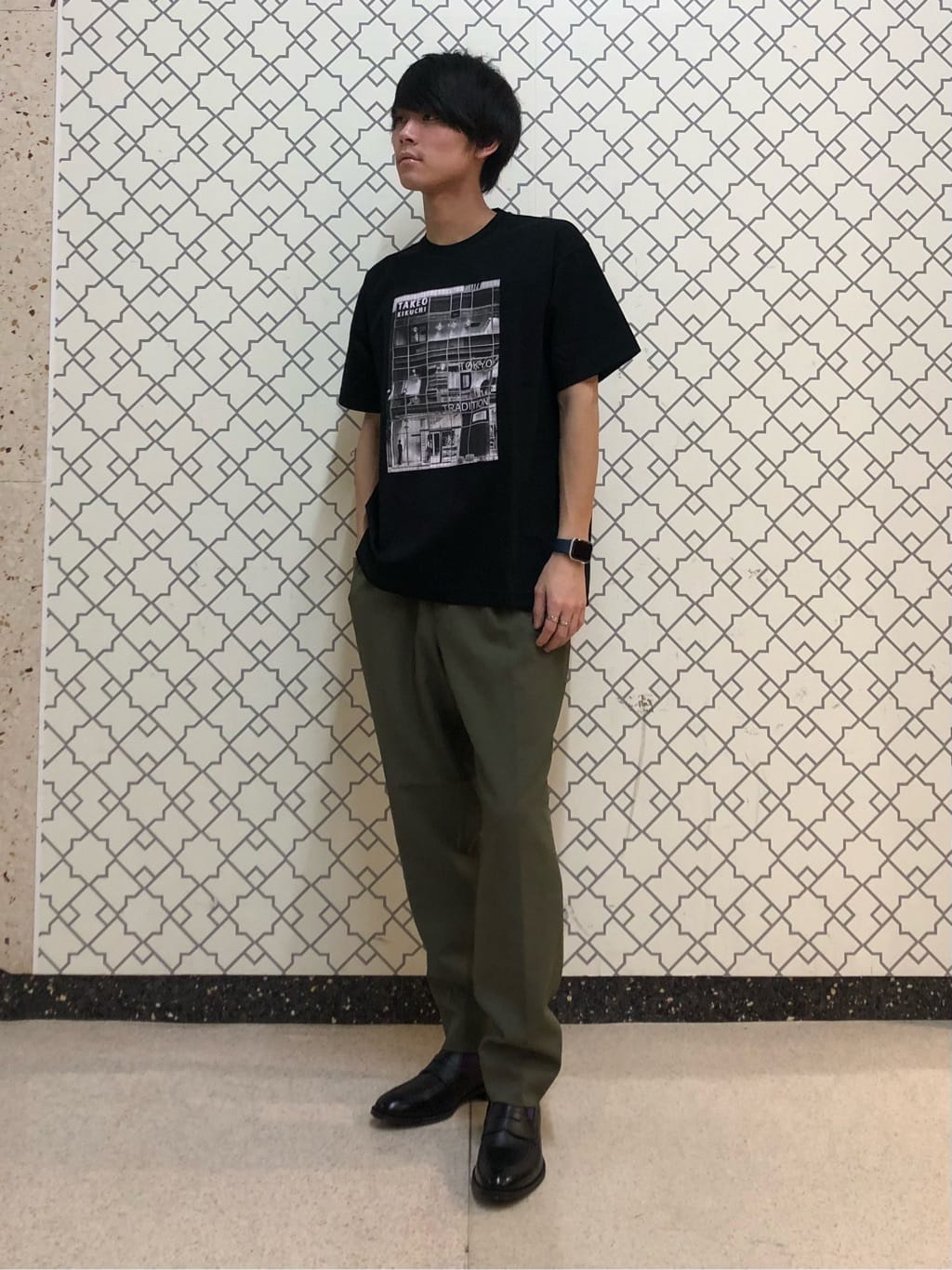 TAKEO KIKUCHIの【プリントT】アップリケ フォトプリント Tシャツを使ったコーディネートを紹介します。｜Rakuten Fashion(楽天ファッション／旧楽天ブランドアベニュー)4024251