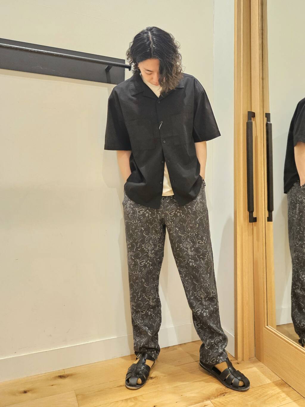 Sonny LabelのFORK&SPOON 4WAYストレッチTシャツを使ったコーディネートを紹介します。｜Rakuten Fashion(楽天ファッション／旧楽天ブランドアベニュー)4026135