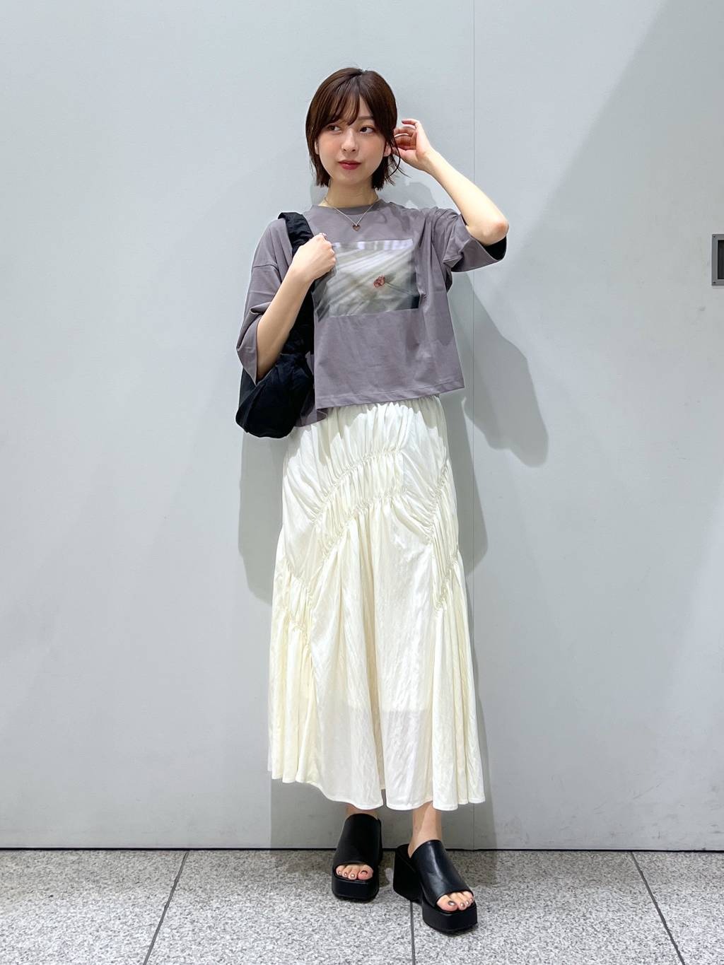mysty womanの【堀未央奈さん着用アイテム】プラットフォームサンダルを使ったコーディネートを紹介します。｜Rakuten Fashion(楽天ファッション／旧楽天ブランドアベニュー)4026468