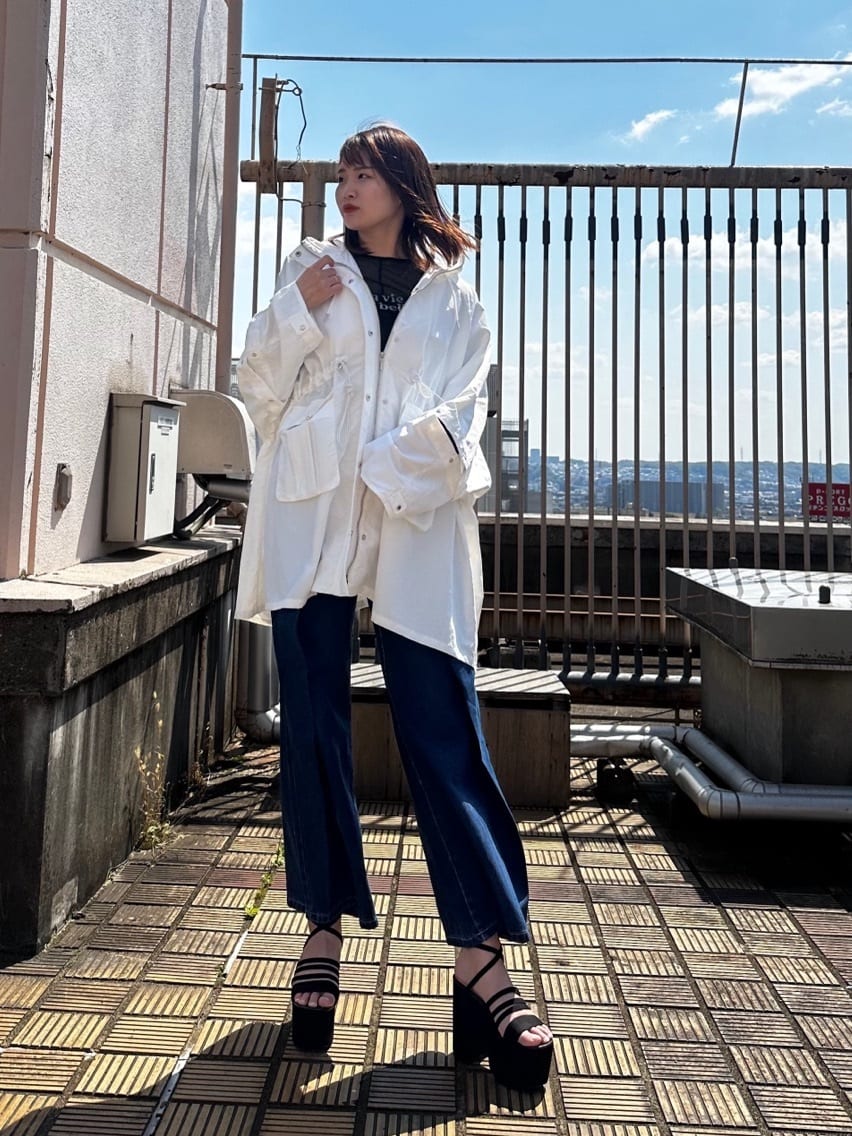 REDYAZELのスタンドフード2WAYポンチョブルゾンを使ったコーディネートを紹介します。｜Rakuten Fashion(楽天ファッション／旧楽天ブランドアベニュー)4026725