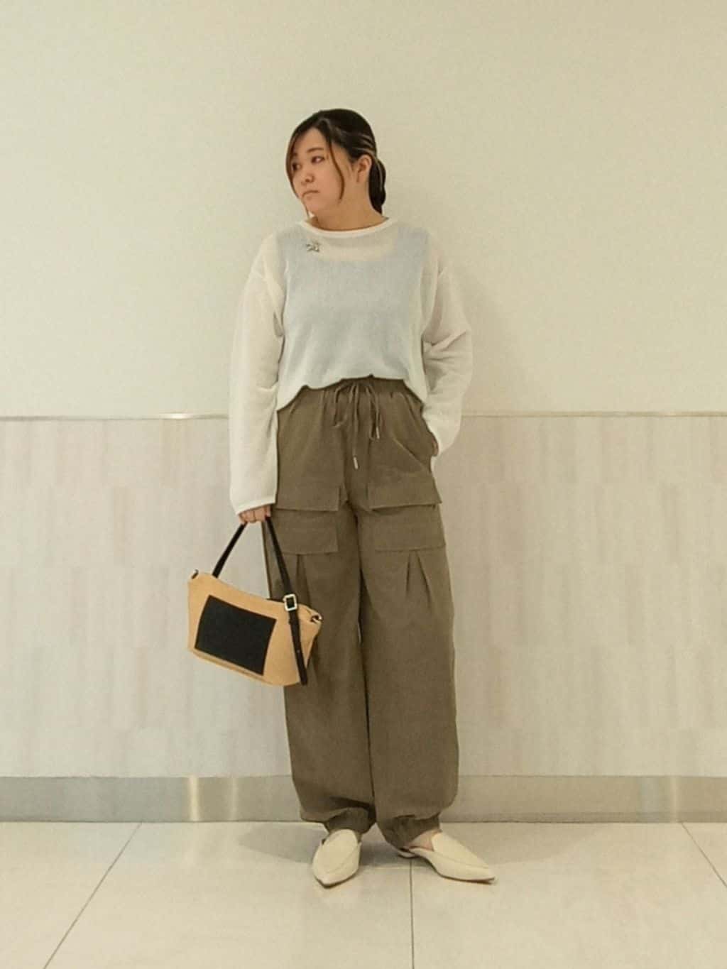 Vinのフロントポケットカーゴジョグパンツを使ったコーディネートを紹介します。｜Rakuten Fashion(楽天ファッション／旧楽天ブランドアベニュー)4027550