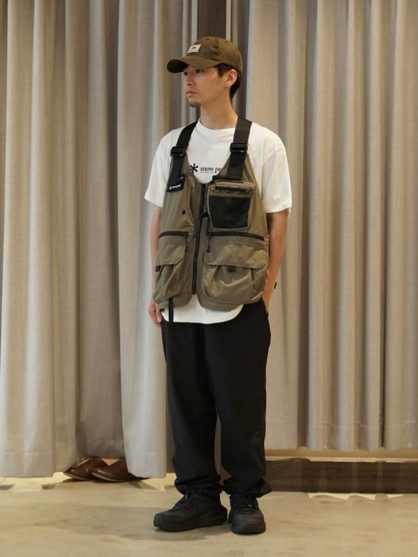 Snow PeakのSoft Cotton Logo Short Sleeve T-Shirtを使ったコーディネートを紹介します。｜Rakuten Fashion(楽天ファッション／旧楽天ブランドアベニュー)4034500
