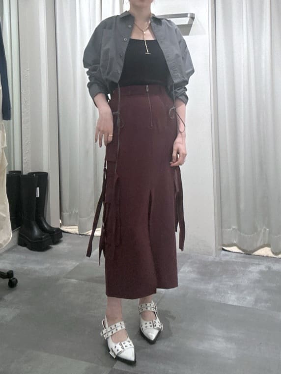 SLYのFRONT ZIP CARGO スカートを使ったコーディネートを紹介します。｜Rakuten Fashion(楽天ファッション／旧楽天ブランドアベニュー)4040627