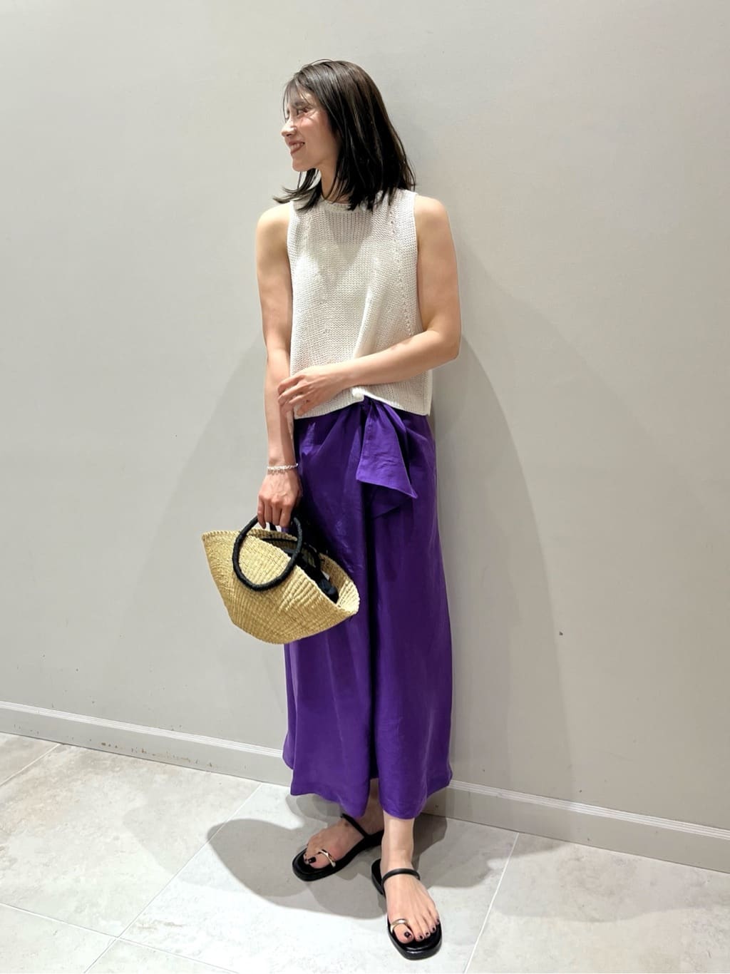 IENAのTELA/テラ SILK RIBBON SK スカートを使ったコーディネートを紹介します。｜Rakuten Fashion(楽天ファッション／旧楽天ブランドアベニュー)4044227